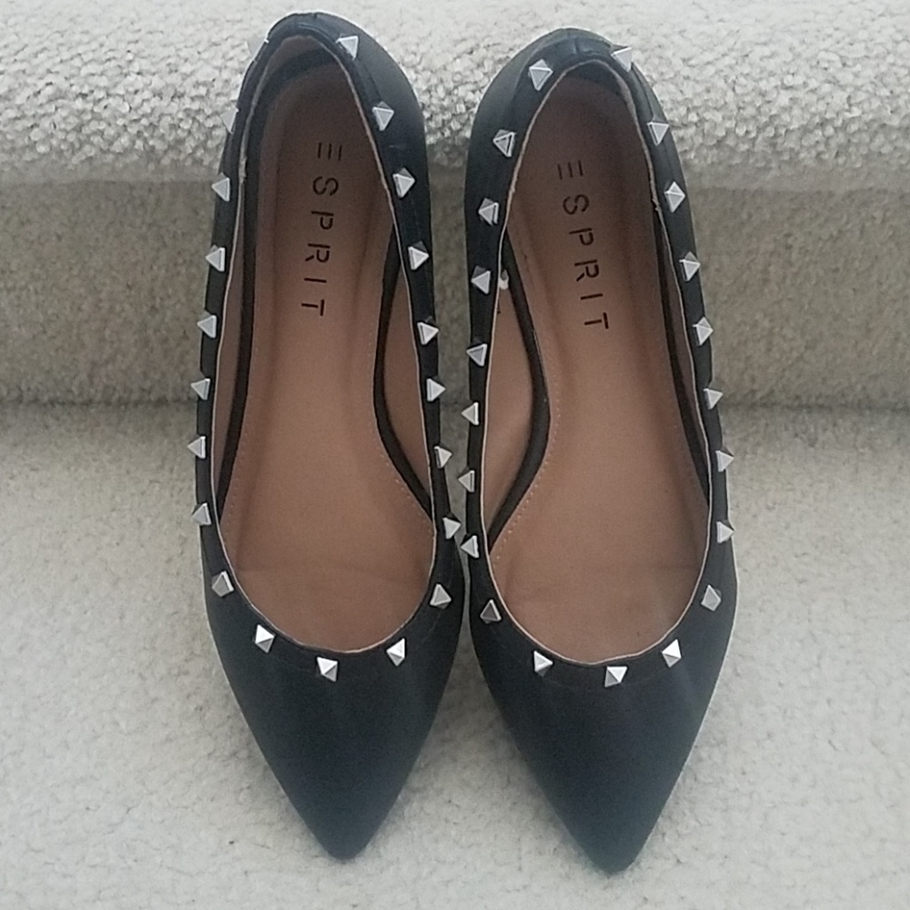 Studded flats